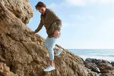 Allbirds touches down in fourth global market