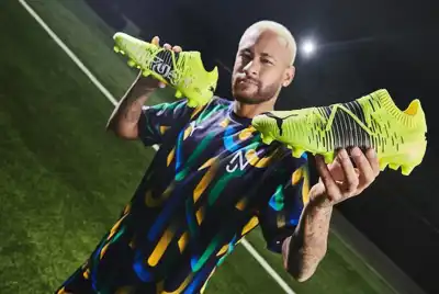 Compression band enhances new Puma football boot