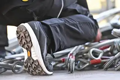 Shoes on song