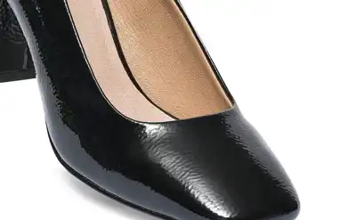 Leather accounts for under 10% of Eram shoes