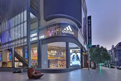 Fall of 5% for adidas, preliminary 2023 figures show