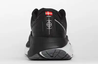 A second shoe from Movv is on the way