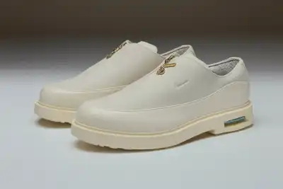 Nike dress shoe flies first class on Air Afrique